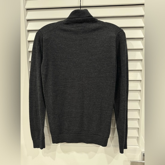 Men Sweater - Picture 2 of 2